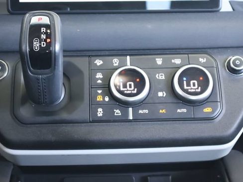 Used 2023 Land Rover Defender 110 S AWD/4WD image 21
