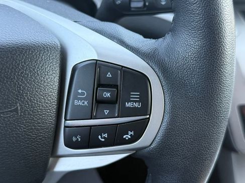 Used 2023 Ford Explorer XLT AWD/4WD image 20