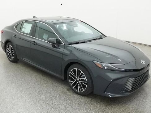 New 2026 Toyota Camry XLE image 13