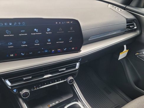 New 2026 Chevrolet Traverse LT image 21