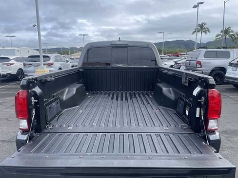 Used 2016 Toyota Tacoma SR5 image 20