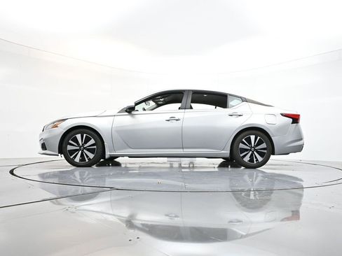 Used 2022 Nissan Altima 2.5 SV image 28