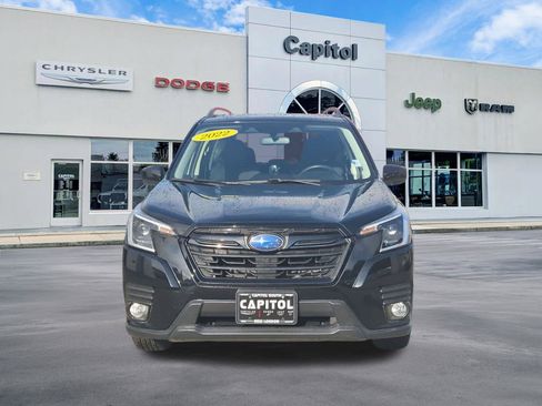 Used 2022 Subaru Forester Premium AWD/4WD image 7