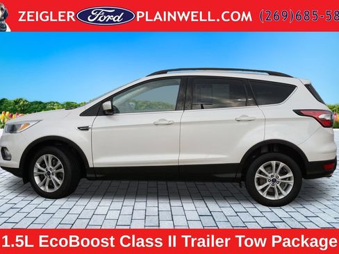Used 2018 Ford Escape SE w/ SE Sync 3 Package AWD/4WD image 2