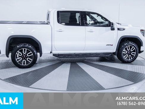 Used 2023 GMC Sierra 1500 AT4 w/ AT4 Premium Package AWD/4WD image 11
