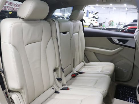 Used 2017 Audi Q7 2.0T Premium Plus image 15