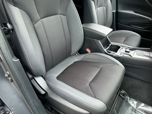 Used 2021 Subaru Forester Premium AWD/4WD image 23