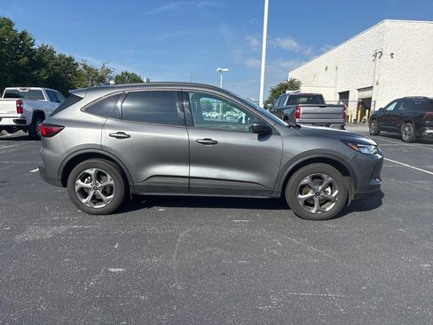 Used 2025 Ford Escape ST-Line Select AWD/4WD image 2