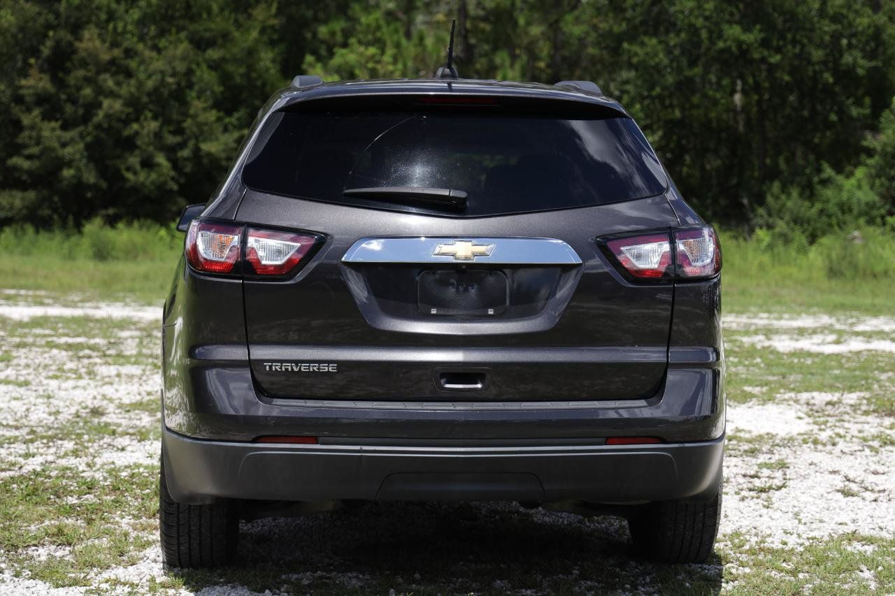 Used 2017 Chevrolet Traverse LS FWD image 7