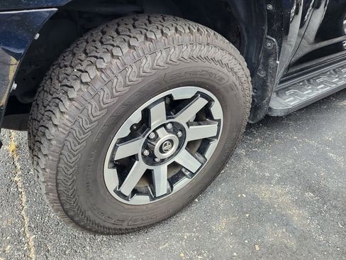 Used 2021 Toyota 4Runner TRD Off-Road Premium w/ Moonroof Package image 22