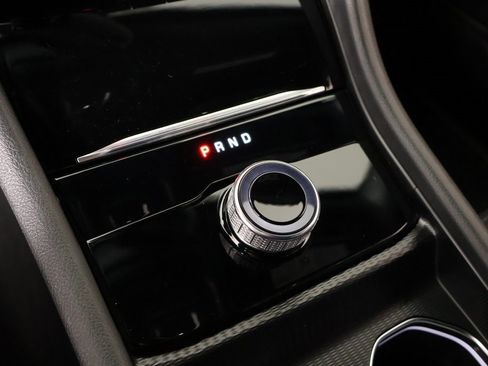 Used 2024 Jeep Grand Cherokee Laredo w/ Luxury Tech Group I image 8