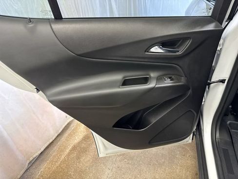 Certified 2024 Chevrolet Equinox LT w/ LPO, Floor Liner Package FWD image 22