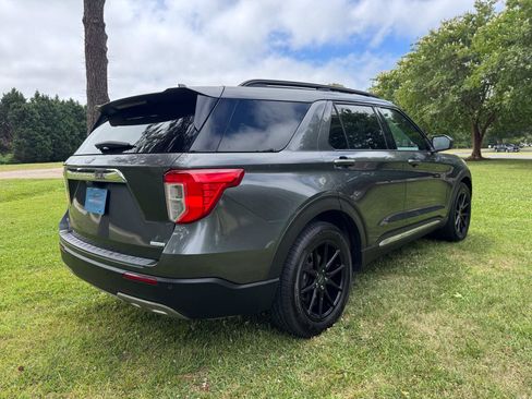 Used 2020 Ford Explorer XLT w/ Equipment Group 202A RWD image 5