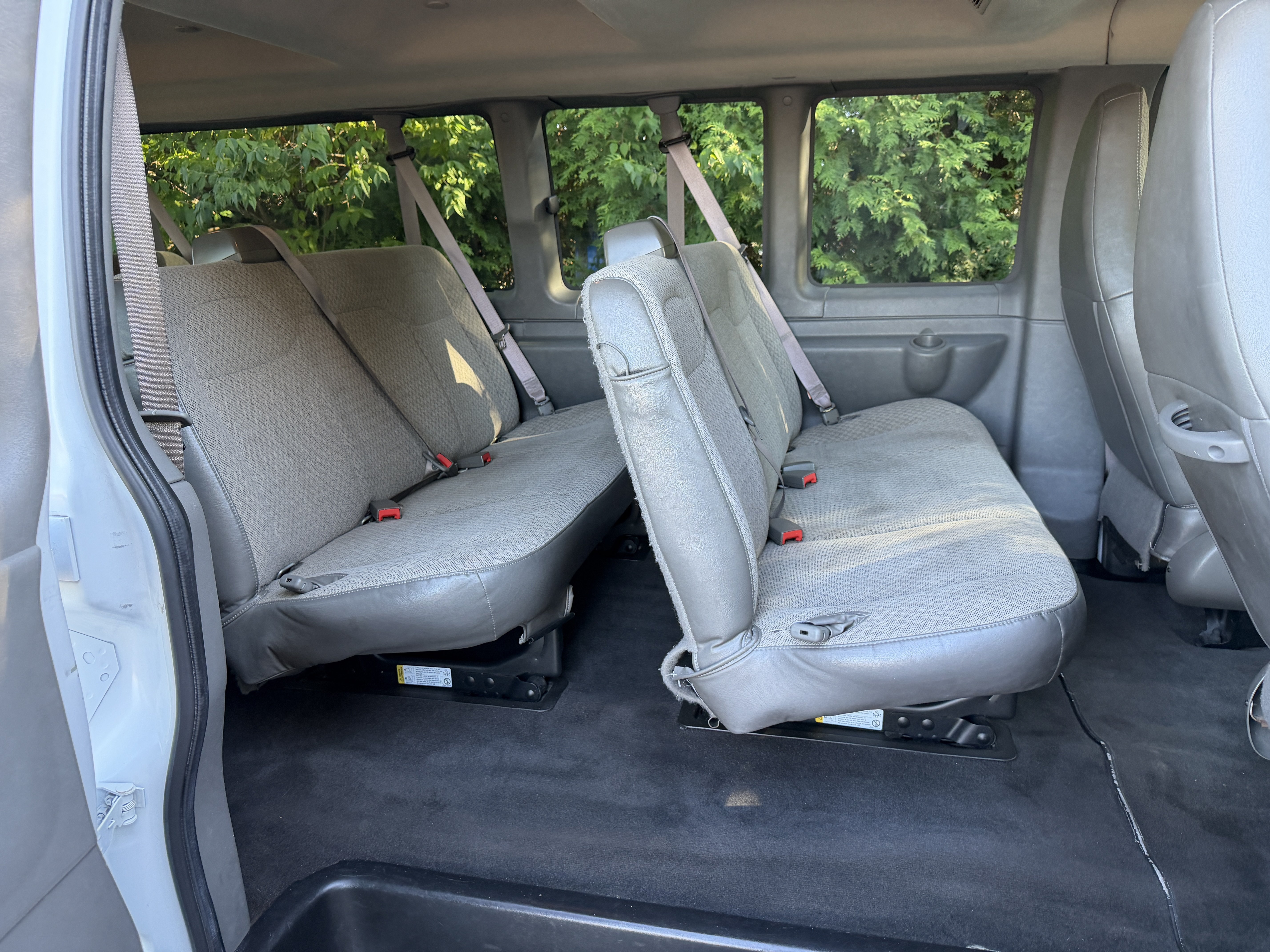 Used 2025 GMC Savana 3500 LT w/ LT Preferred Equipment Group RWD image 24