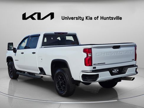 Used 2022 Chevrolet Silverado 2500 LTZ w/ LTZ Plus Package image 6
