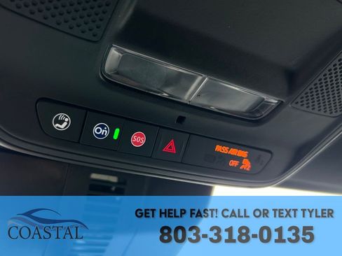 Used 2025 Chevrolet Traverse LT AWD/4WD image 52
