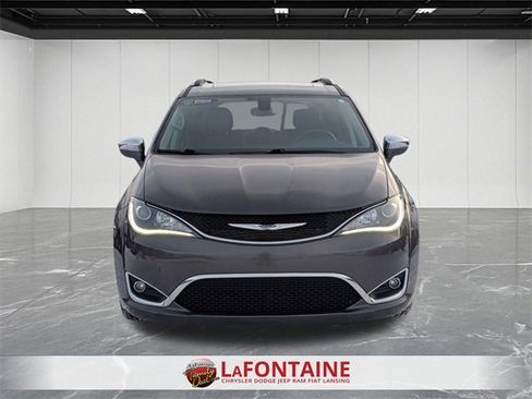 Certified 2019 Chrysler Pacifica Limited image 8