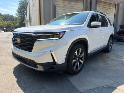 Used 2025 Honda Pilot Elite