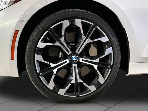 Used 2025 BMW 330i Sedan RWD image 10