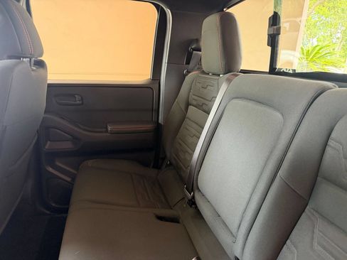 Used 2026 Nissan Frontier PRO-4X AWD/4WD image 34