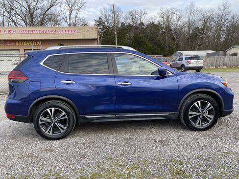 Used 2018 Nissan Rogue SL image 4