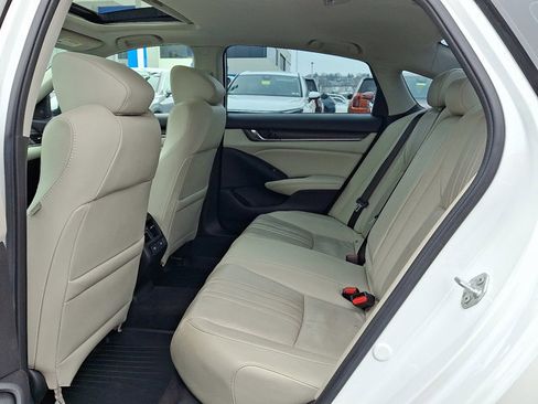 Used 2021 Honda Accord EX-L image 10