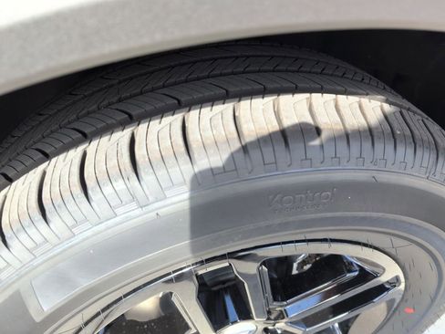 New 2026 Ford Explorer Active image 17