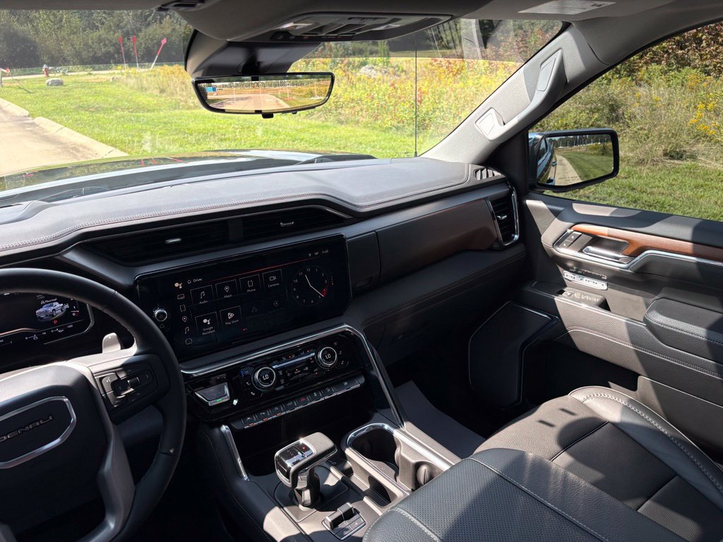 Used 2023 GMC Sierra 1500 Denali w/ Denali Reserve Package AWD/4WD image 64