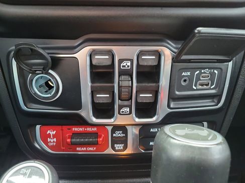 Used 2021 Jeep Wrangler Unlimited Rubicon image 23