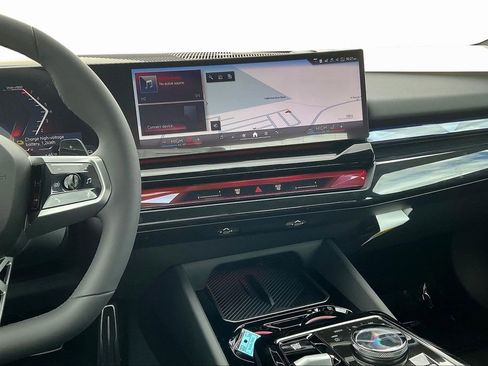 New 2026 BMW 550e xDrive AWD/4WD image 6