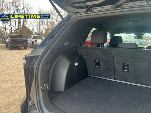 Used 2025 Chevrolet Equinox LT image 12