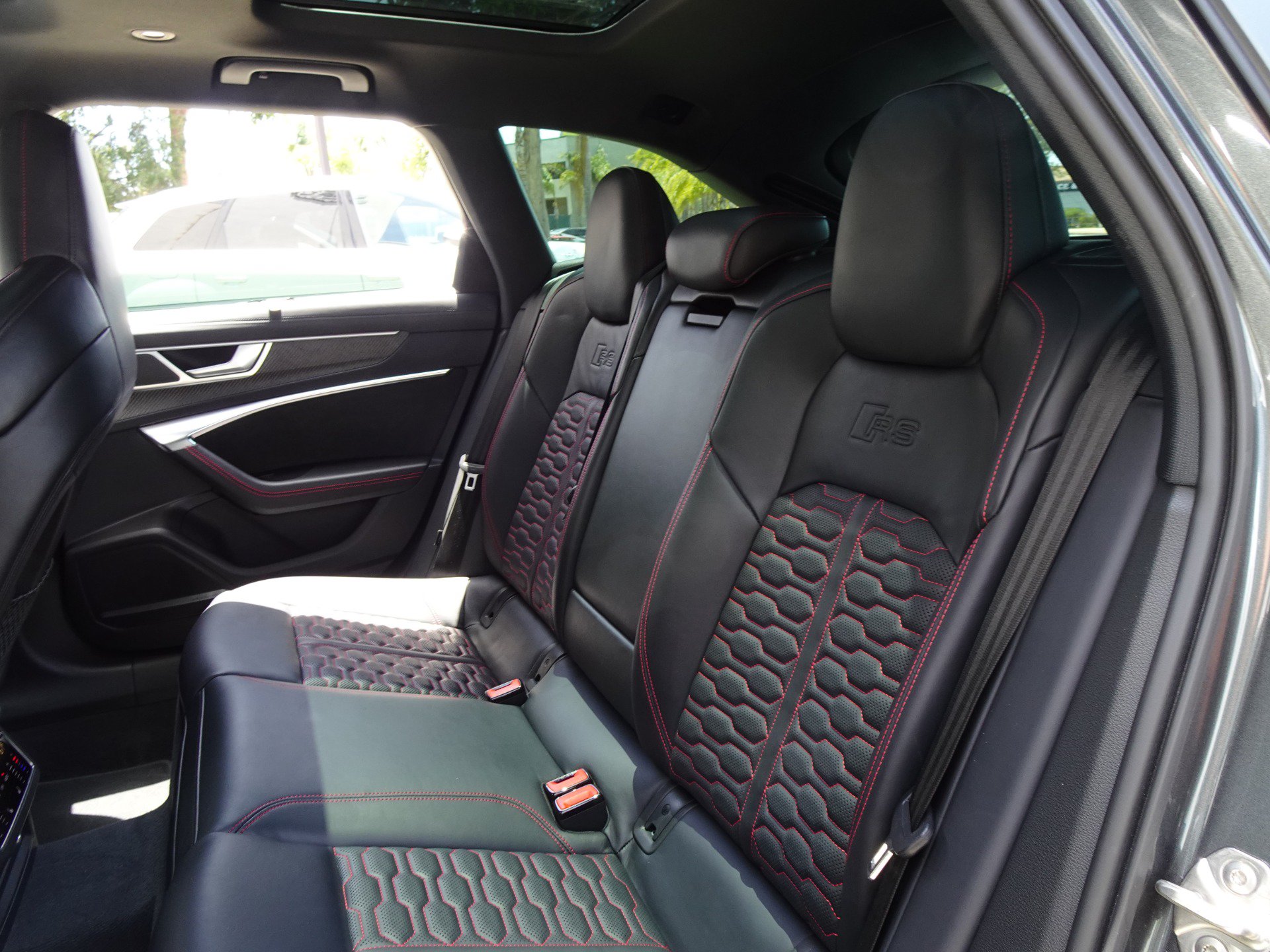 Used 2021 Audi RS 6 w/ Executive Package AWD/4WD image 17