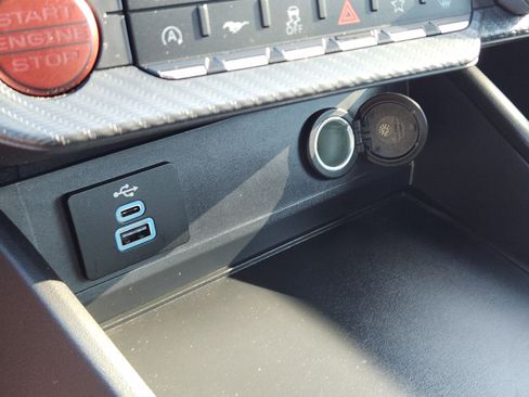 Used 2025 Ford Mustang GT Premium RWD image 18