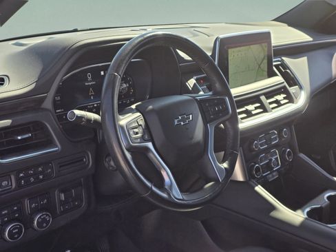 Used 2022 Chevrolet Suburban Z71 w/ Z71 Off-Road Package image 11