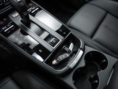 New 2026 Porsche Macan Turbo AWD/4WD image 29