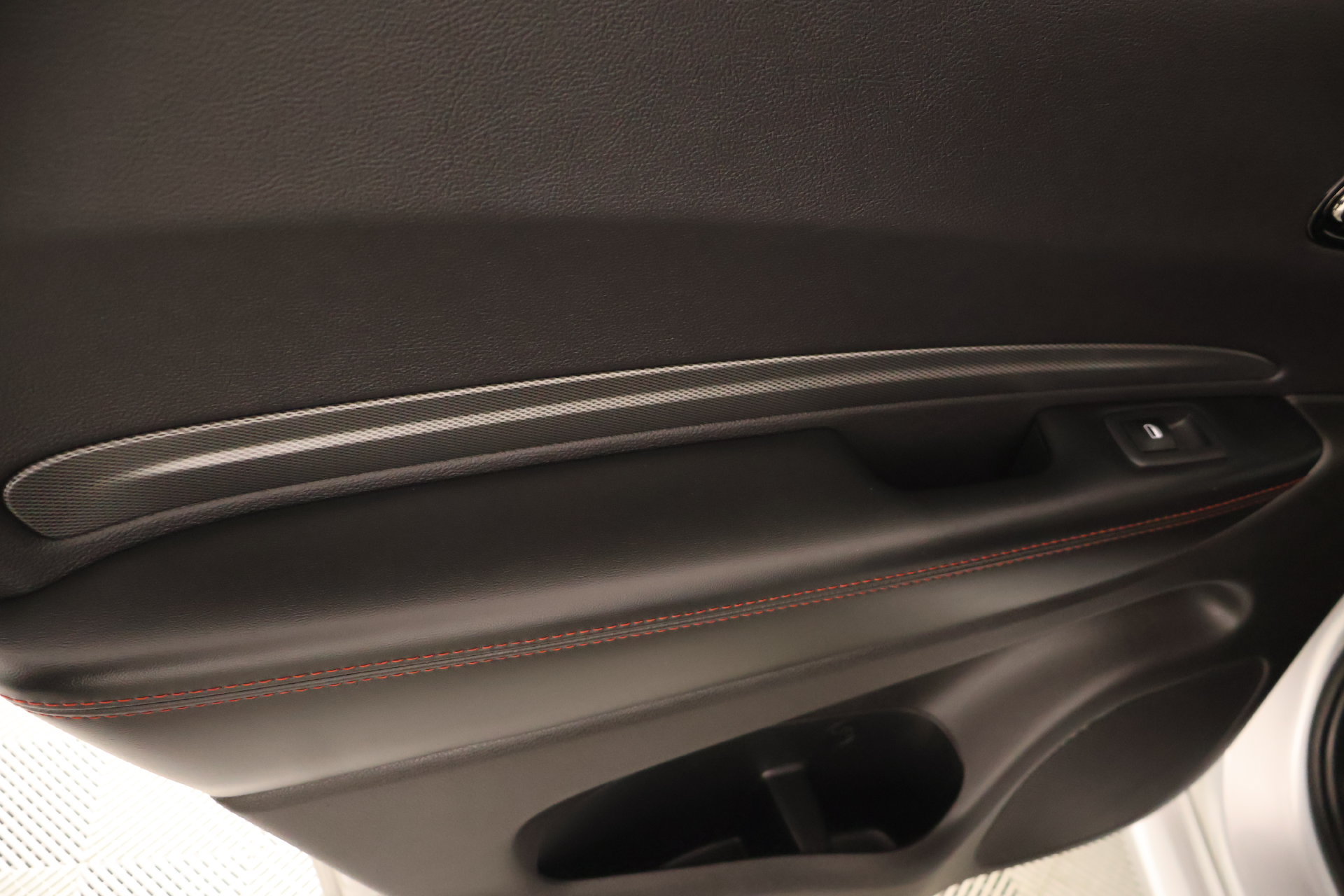 Used 2025 Dodge Durango GT AWD/4WD image 19