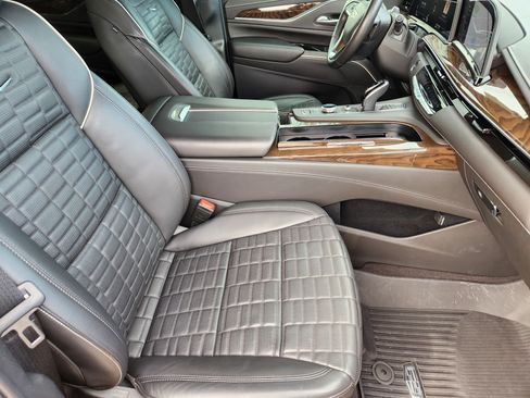 Certified 2024 Cadillac Escalade Sport Platinum w/ LPO, ONYX Package image 14