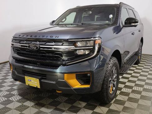 Certified 2025 Ford Expedition Tremor AWD/4WD image 3