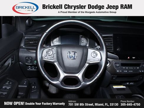 Used 2024 Nissan Pathfinder SV FWD image 18