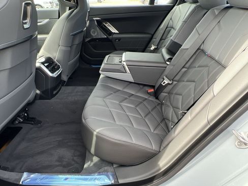 New 2026 BMW 760i xDrive w/ Executive Package AWD/4WD image 22