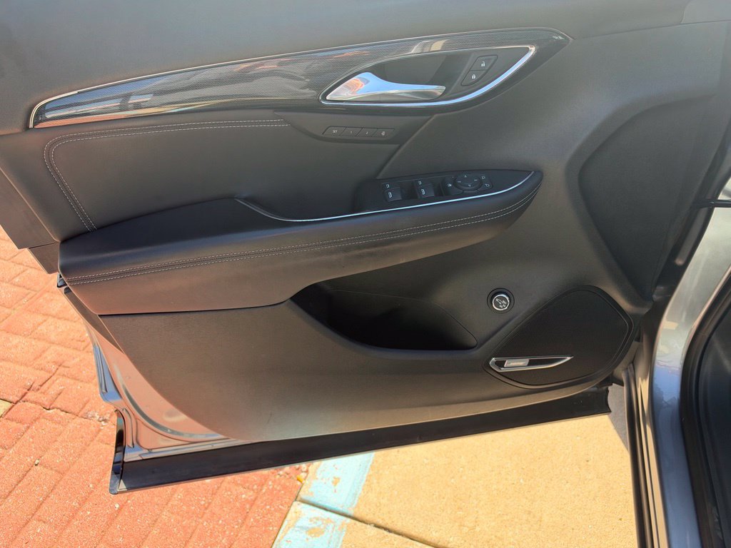 Used 2022 Buick Envision Essence w/ Technology Package II FWD image 13
