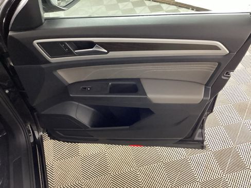 Used 2022 Volkswagen Atlas SE AWD/4WD image 9