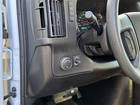 Used 2024 GMC Savana 2500 w/ Driver Convenience Package image 20