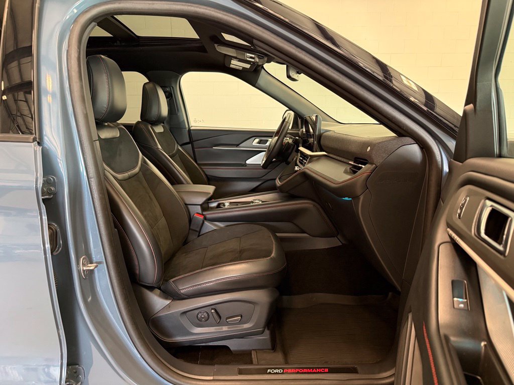 Certified 2025 Ford Explorer ST AWD/4WD image 40