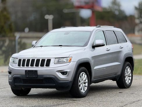 Used 2014 Jeep Grand Cherokee Laredo w/ 18" Wheel & 8.4" Radio Group RWD image 6