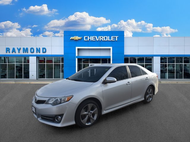 Used 2014 Toyota Camry SE FWD image 7