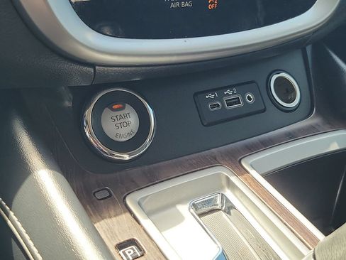 Used 2020 Nissan Murano Platinum w/ Cargo Package FWD image 28