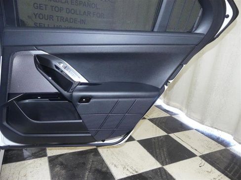 Used 2023 BMW i7 xDrive60 image 39