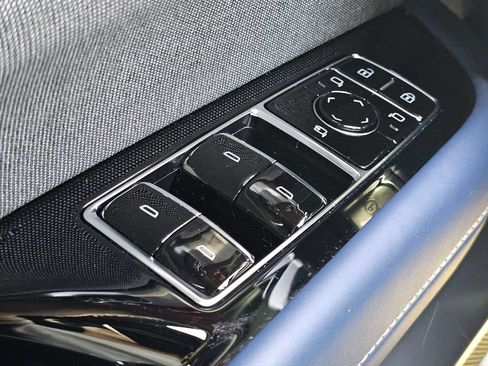 Used 2026 Cadillac Vistiq Premium Luxury AWD/4WD image 29