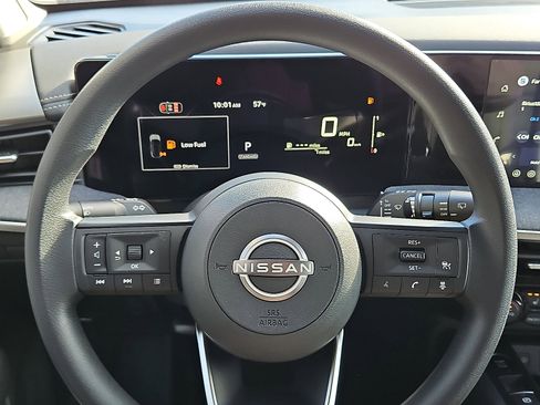 New 2026 Nissan Kicks SV image 16